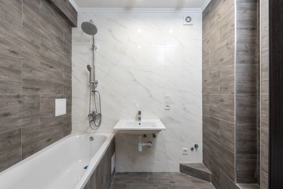 Mal Olor en las Tuberías del Baño: Causas Frecuentes y Cómo Eliminarlo en Alicante